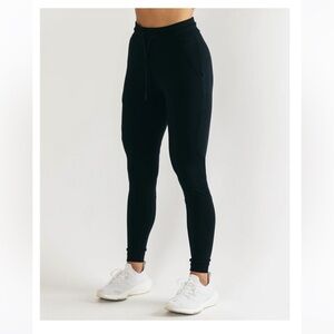 Alphalete Black identity joggers, Size Small